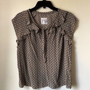 Autumnal Vintage 100% Silk COOP Barney’s blouse. Collar tie and ruffle detail.